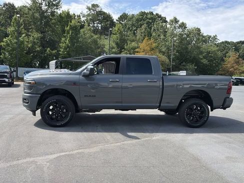 New 2026 RAM 2500 Laramie w/ Night Edition AWD/4WD image 10