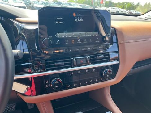 Used 2025 Nissan Pathfinder Platinum w/ Cargo Package FWD image 22