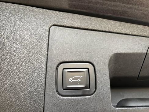 Used 2019 Cadillac XT5 Luxury FWD image 15