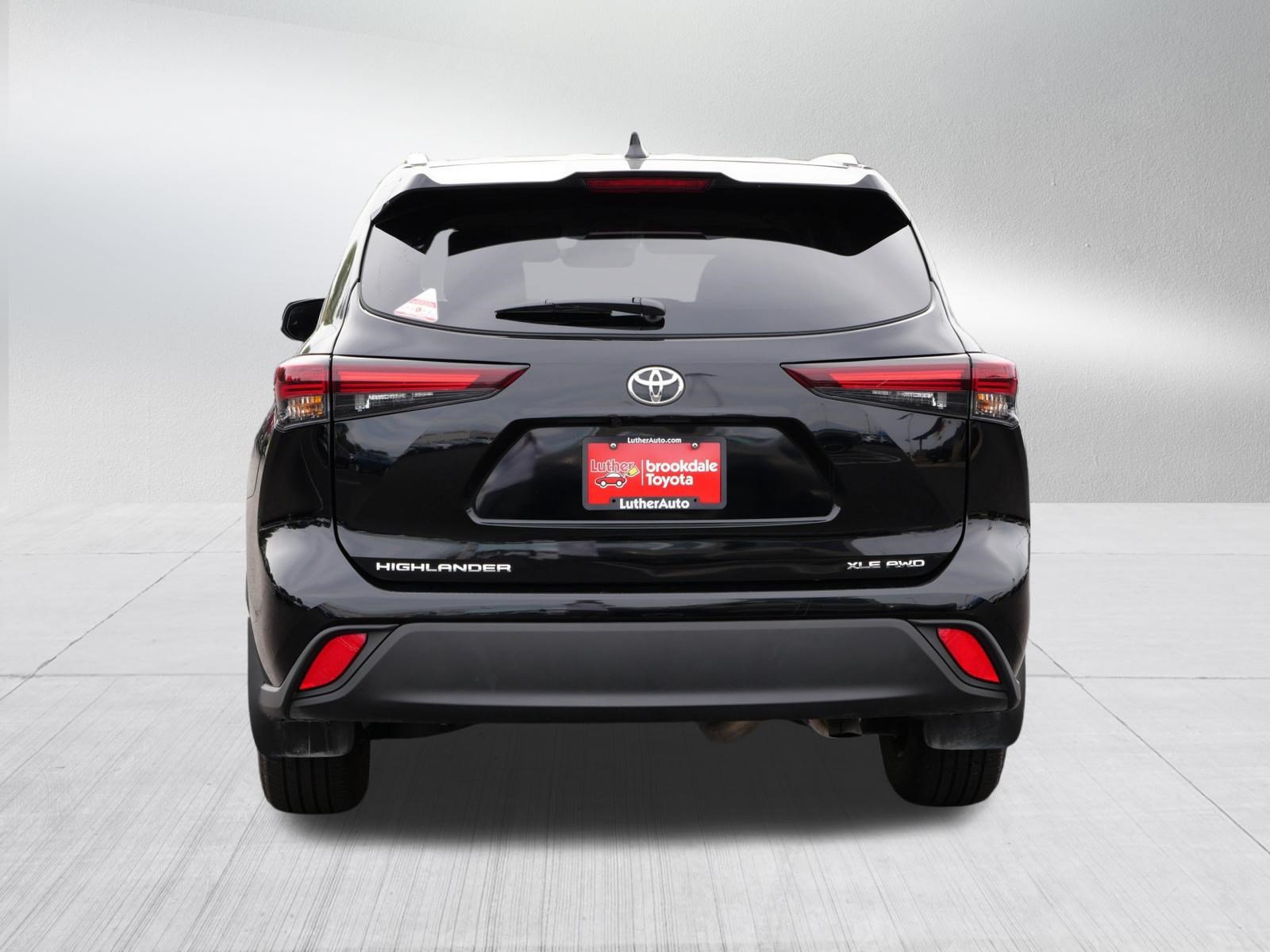 Certified 2026 Toyota Highlander XLE AWD/4WD image 6