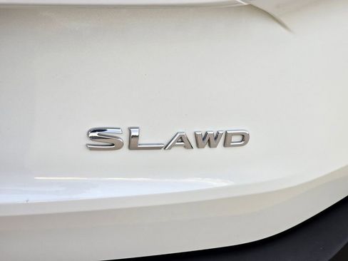 Used 2023 Nissan Rogue SL image 8