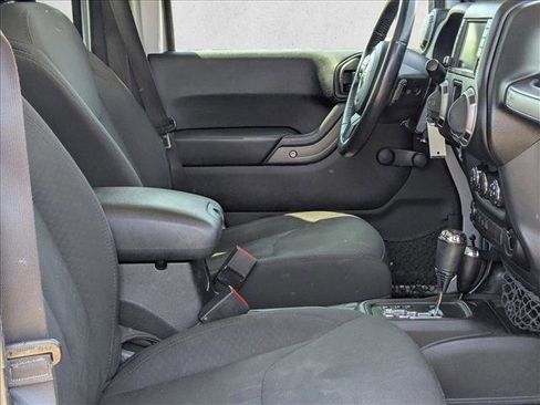 Used 2016 Jeep Wrangler Unlimited Sport w/ Connectivity Group image 20