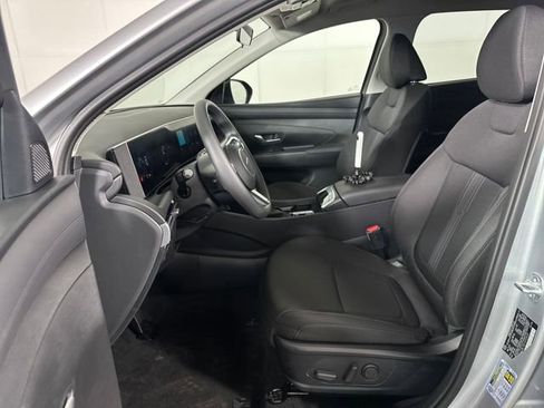 Certified 2025 Hyundai Tucson SEL image 11