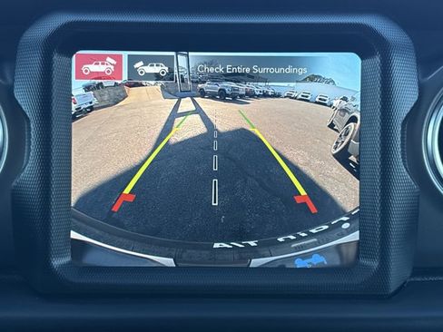 Used 2022 Jeep Wrangler Unlimited Rubicon 4xe w/ Cold Weather Group image 9