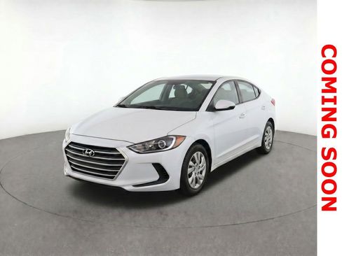 Used 2018 Hyundai Elantra SE FWD image 1