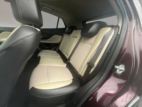 Used 2018 Buick Encore Preferred AWD/4WD image 22