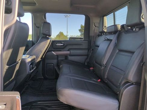 Used 2021 GMC Sierra 2500 Denali w/ Denali Ultimate Package AWD/4WD image 30
