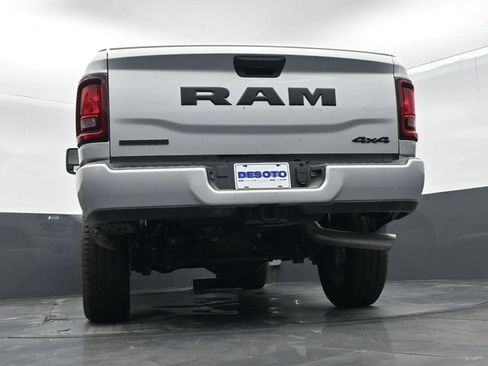 New 2026 RAM 2500 Big Horn AWD/4WD image 46