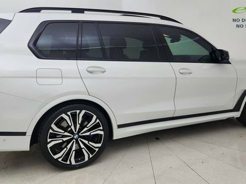 Used 2025 BMW X7 M60i AWD/4WD image 6