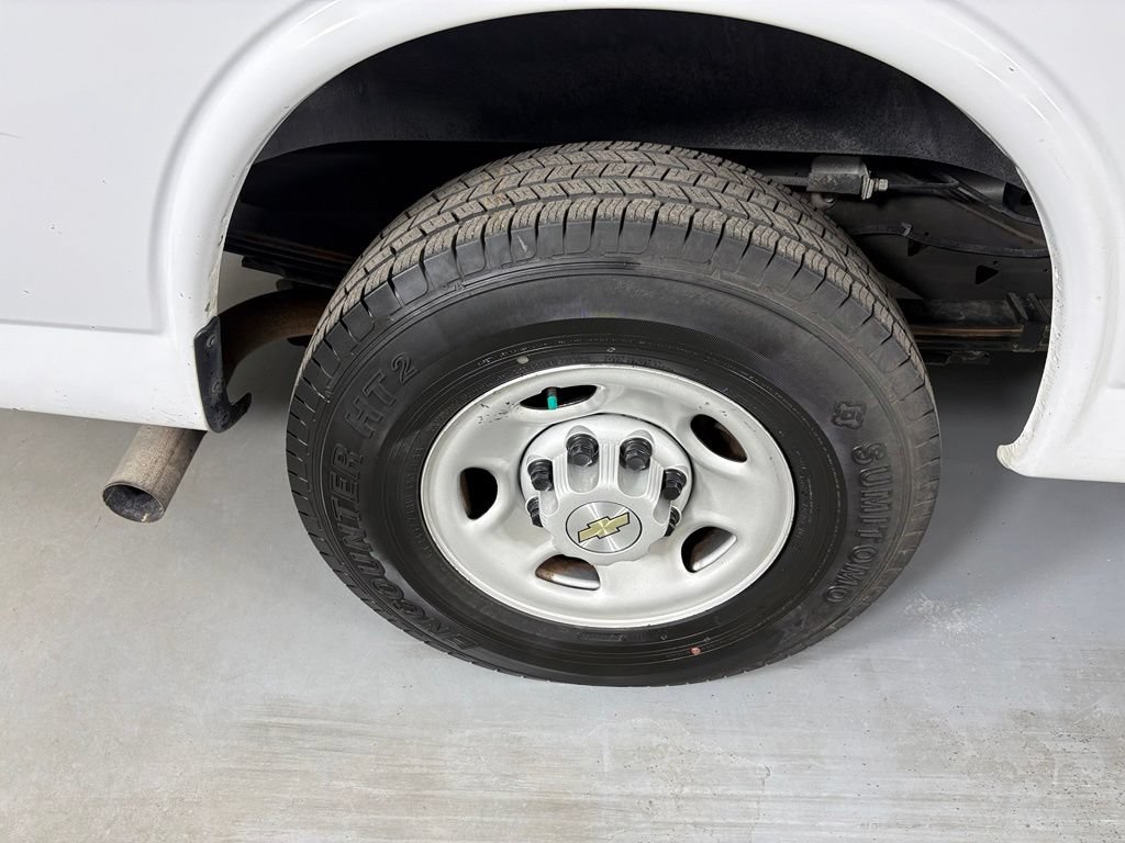 Used 2023 Chevrolet Express 3500 LS RWD image 12