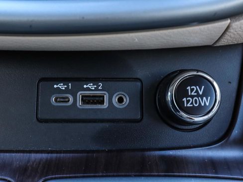 Used 2019 Nissan Murano Platinum w/ Cargo Package image 14