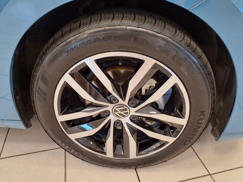 Used 2025 Volkswagen Jetta SE image 8