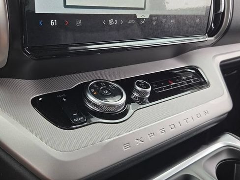 New 2026 Ford Expedition Active RWD image 21