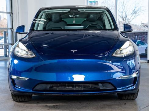 Used 2023 Tesla Model Y Long Range image 3