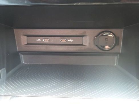 Used 2024 Volkswagen Taos S AWD/4WD image 33