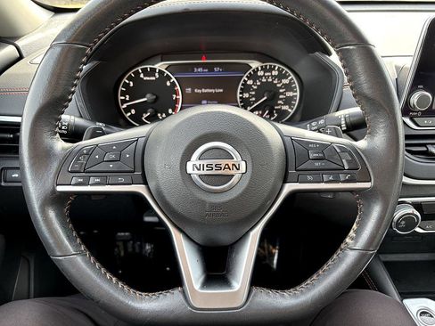 Certified 2022 Nissan Altima 2.5 SR image 22