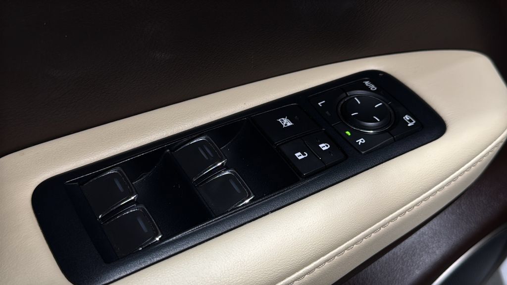 Used 2018 Lexus RX 350L AWD image 22