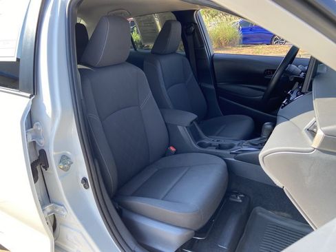 Used 2025 Toyota Corolla LE FWD image 25
