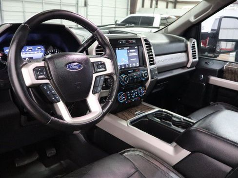 Used 2017 Ford F250 Lariat w/ Chrome Package AWD/4WD image 36