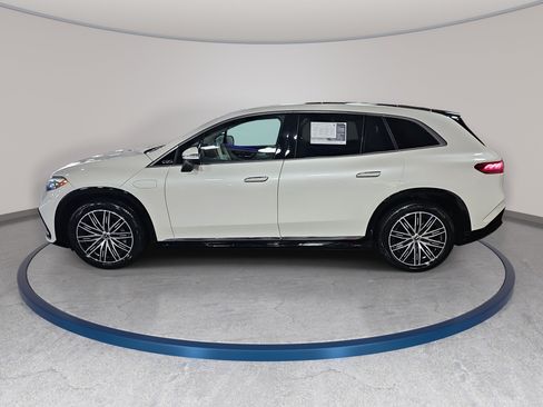 Certified 2023 Mercedes-Benz EQS 580 4MATIC SUV image 9