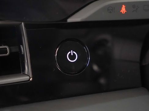 Certified 2025 Porsche Taycan image 26