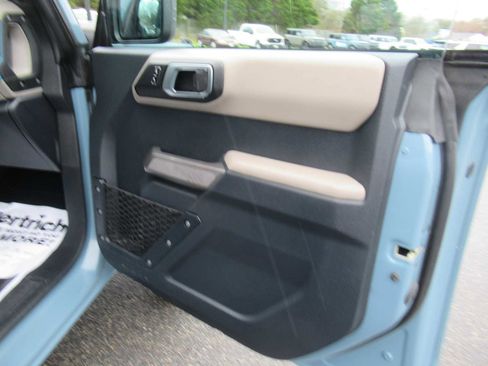 Used 2023 Ford Bronco Wildtrak image 23