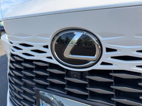 Used 2024 Lexus RX 450h AWD w/ Convenience Package image 22