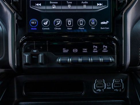 Used 2021 RAM 3500 Limited image 28