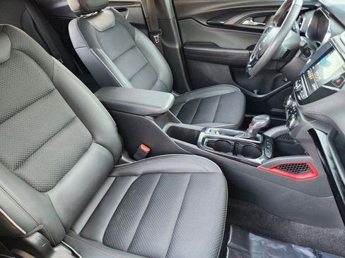 Used 2023 Chevrolet TrailBlazer RS w/ Sun and Liftgate Package image 17