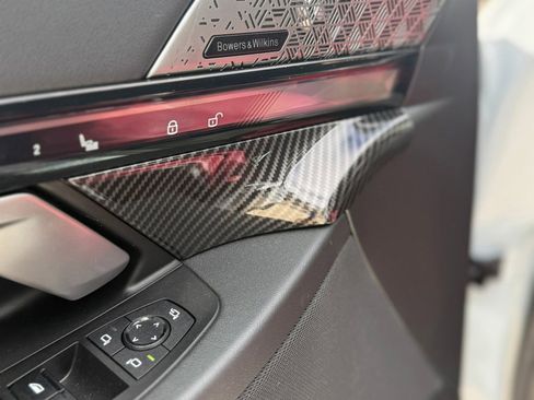 Used 2024 BMW i5 eDrive40i w/ Executive Package image 14