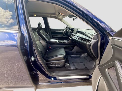 Used 2023 INFINITI QX60 Luxe w/ Cargo Package FWD image 30