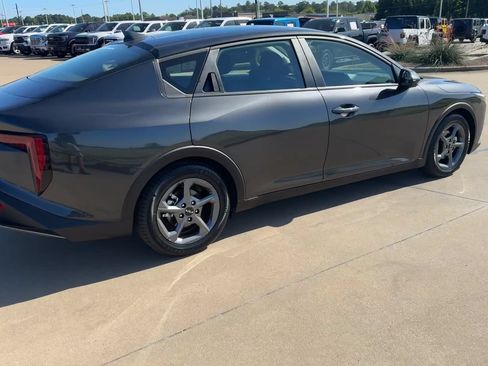 Used 2025 Kia K4 FWD image 9