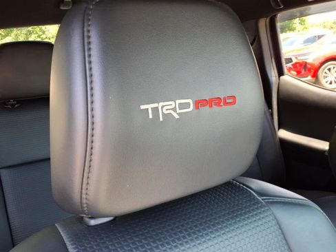 Used 2017 Toyota Tacoma TRD Pro AWD/4WD image 15