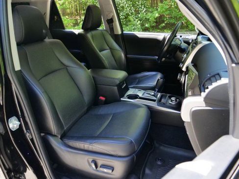 Used 2023 Toyota 4Runner Limited image 35