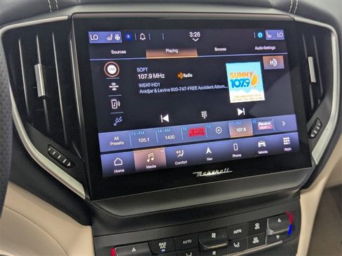 Used 2022 Maserati Ghibli Modena image 21