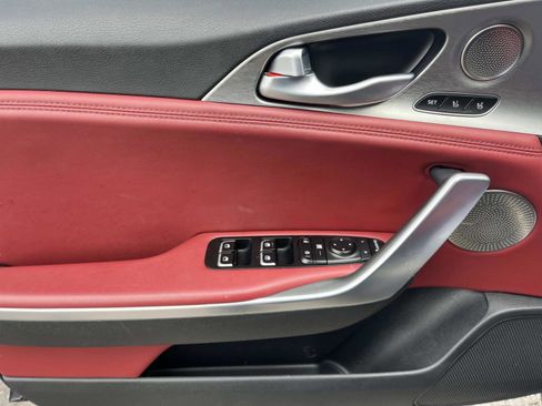 Used 2018 Kia Stinger GT2 image 20