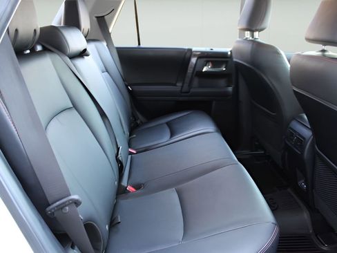 Certified 2024 Toyota 4Runner TRD Off-Road Premium w/ Off Road Premium Plus Package AWD/4WD image 23