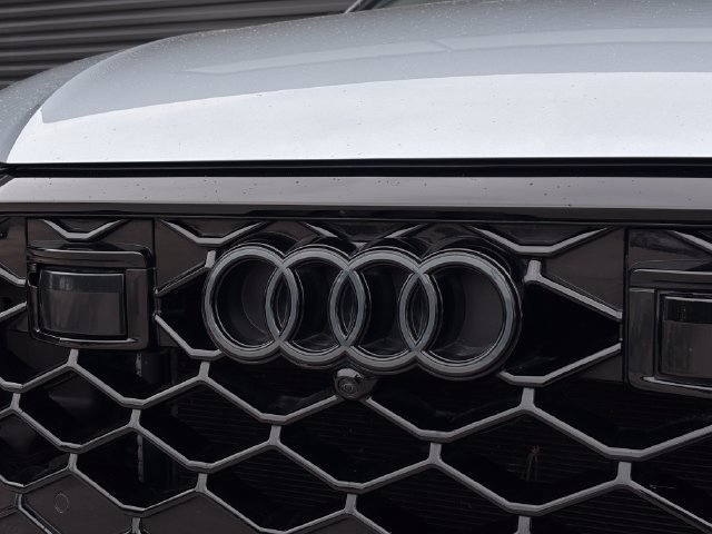 Used 2025 Audi RS Q8 performance AWD/4WD image 28