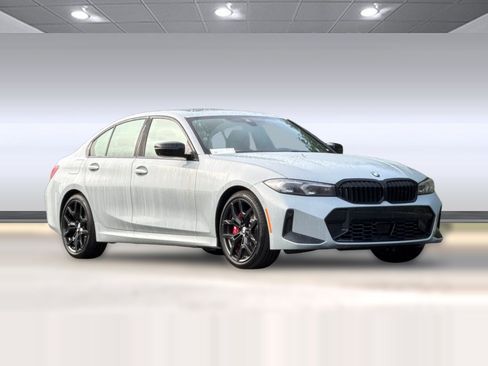 Used 2026 BMW 330i Sedan w/ M Sport Package RWD image 7