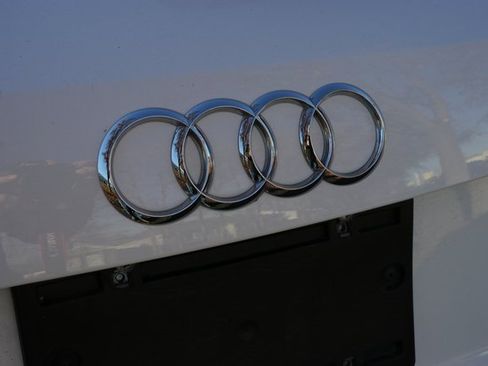 Used 2025 Audi Q3 2.0T Premium image 6