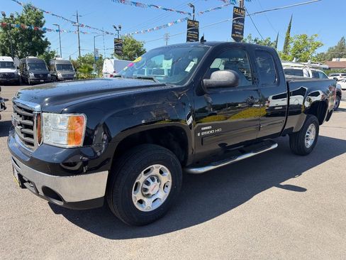 Used 2009 GMC Sierra 2500 SLT w/ SLT Convenience Package AWD/4WD image 5