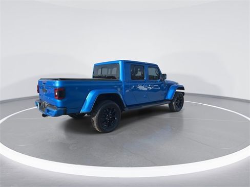 Used 2022 Jeep Gladiator Overland image 8