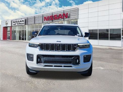 Used 2022 Jeep Grand Cherokee L Overland w/ Advanced Protech Group III image 2