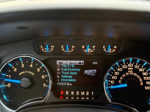 Used 2014 Ford F150 XLT w/ Equipment Group 302A Luxury AWD/4WD image 13
