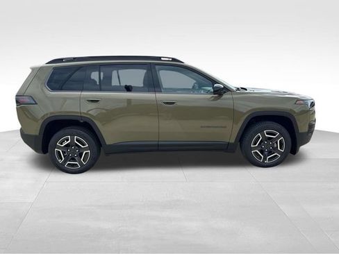 New 2026 Jeep Cherokee Laredo AWD/4WD image 9