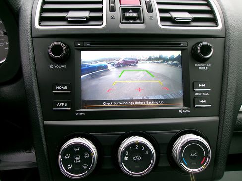 Used 2017 Subaru Forester 2.5i w/ Alloy Wheel Package image 18