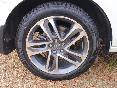 Used 2017 Acura MDX Sport Hybrid w/ Advance Pkg image 43