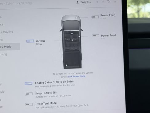 Used 2025 Tesla Cybertruck AWD Crew Cab image 66