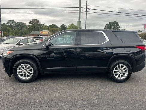 Used 2019 Chevrolet Traverse LS w/ LPO, Blackout Package image 5