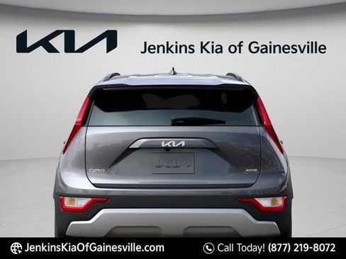 New 2025 Kia Niro EX w/ EX Cold Weather Package image 4